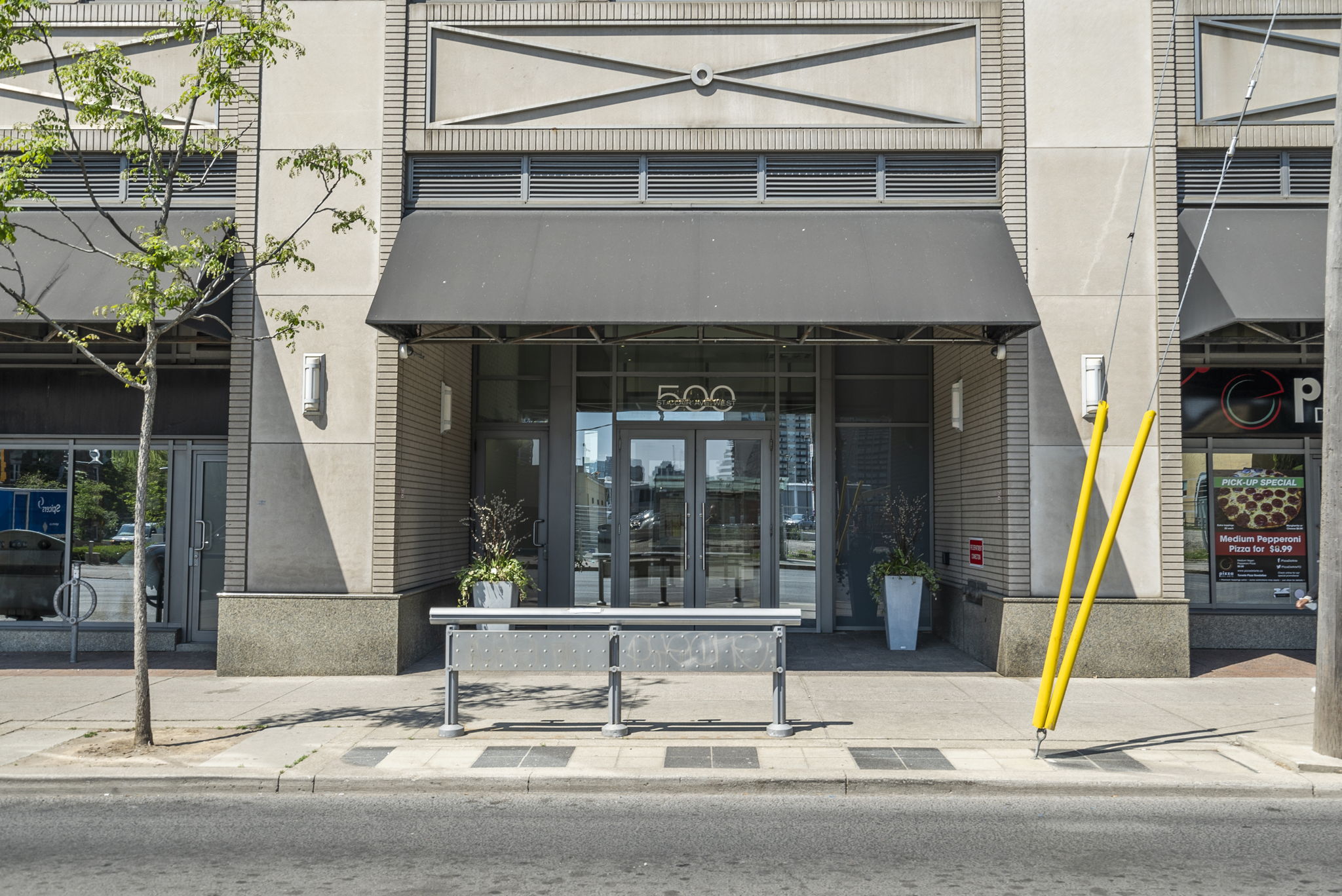 500 St Clair Ave W Unit 2103 Toronto, ON M6C 1A8
