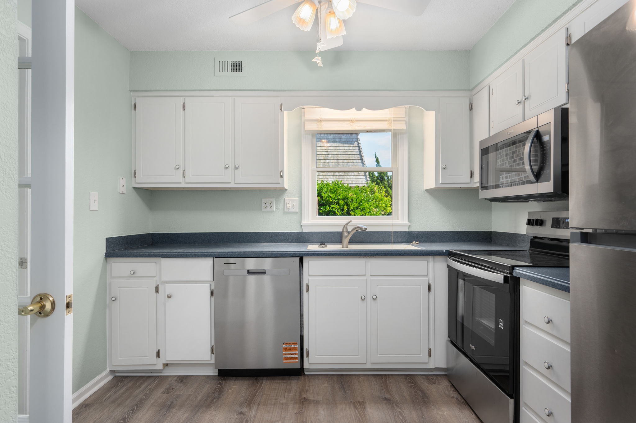 500-W-Villa-Dunes-E3-Kitchen-V3