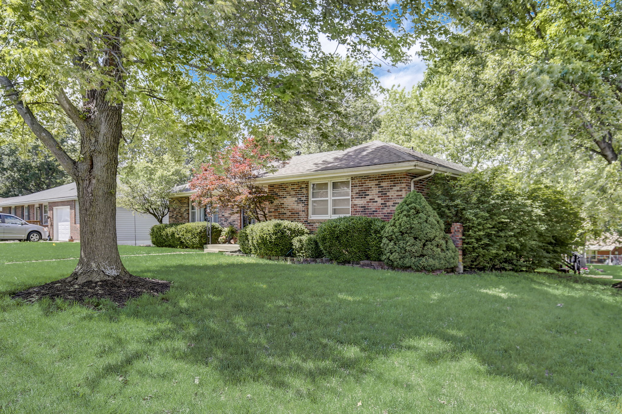 500 W 34th St, Higginsville, MO 64037 ShowingTime+ Listing Media Services