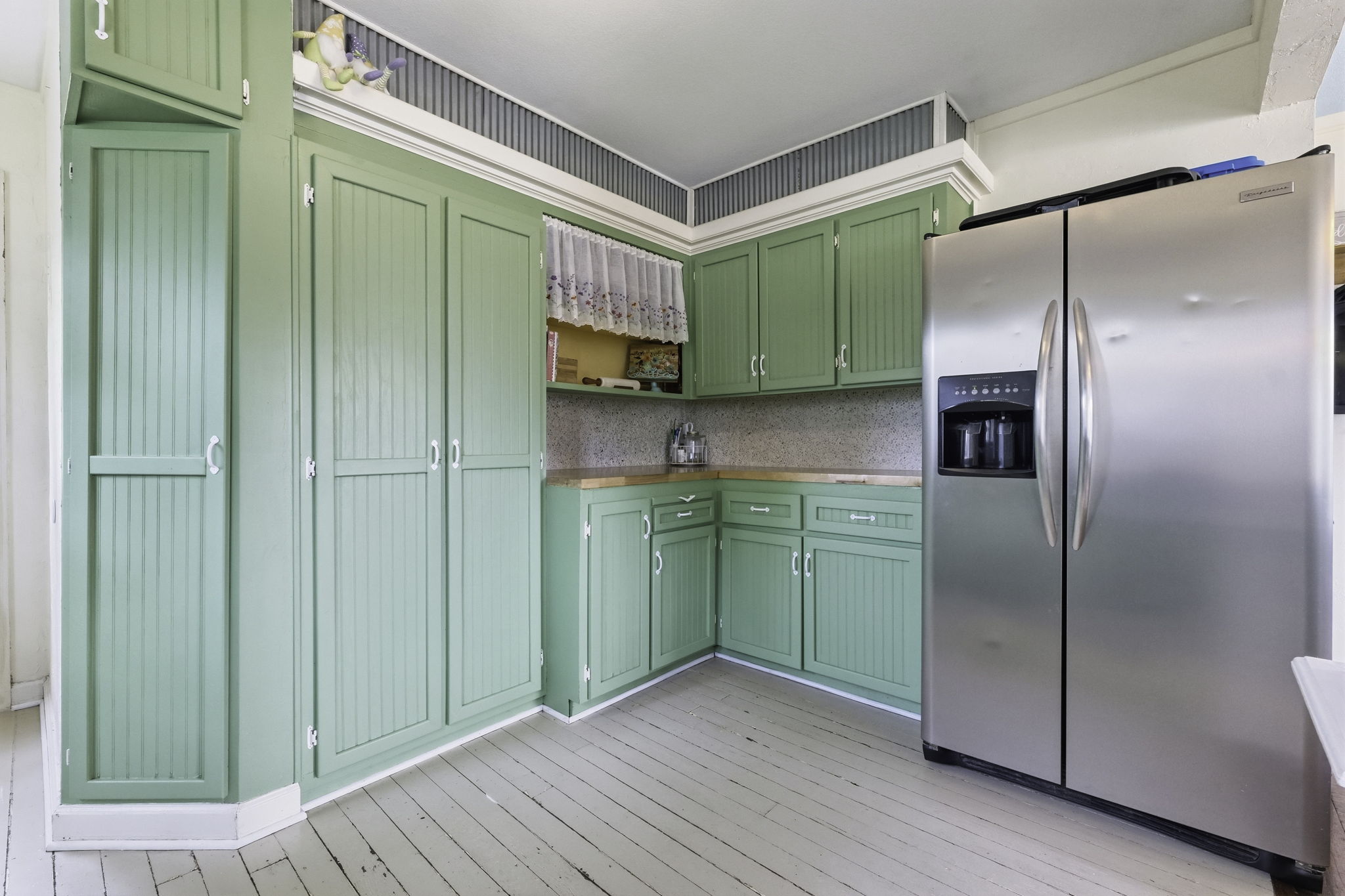 10 Kitchen 02