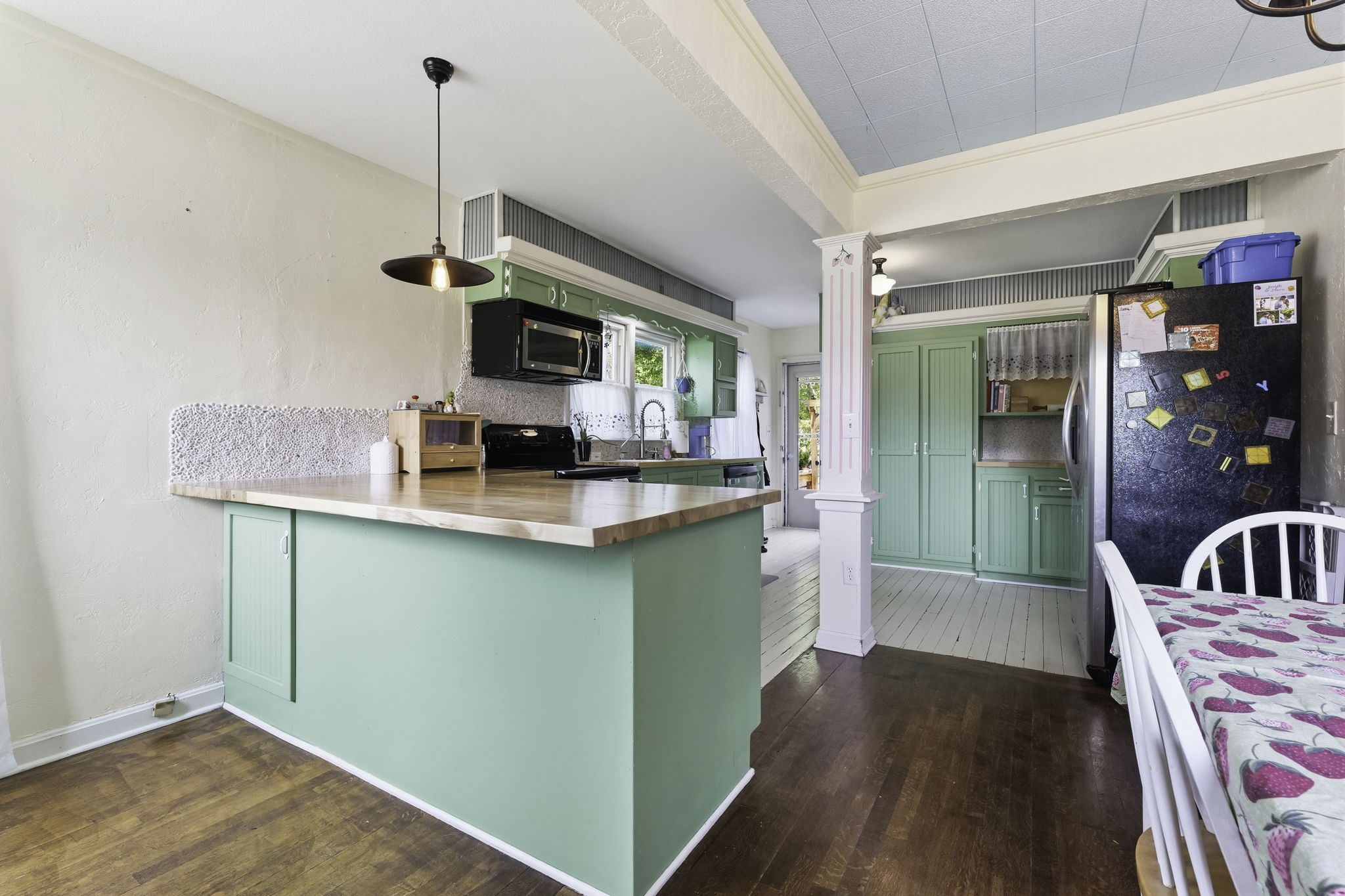 11 Kitchen 03