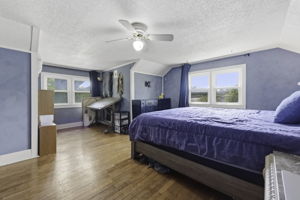 16 Primary Bedroom 02
