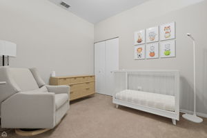 500 W Superior St 2204_091325_005