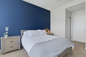 500 W Superior St 2204_091325_007