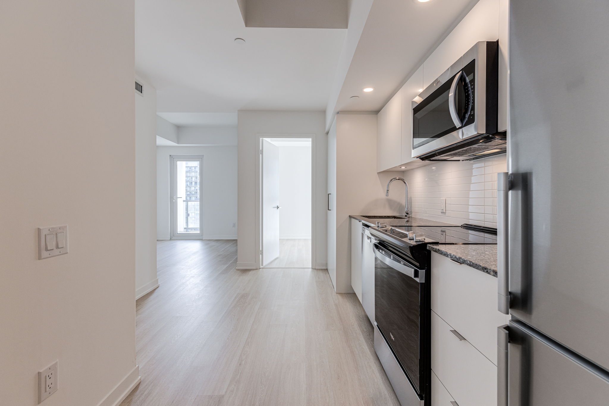 Toronto property showcase — delivered property photograph 4