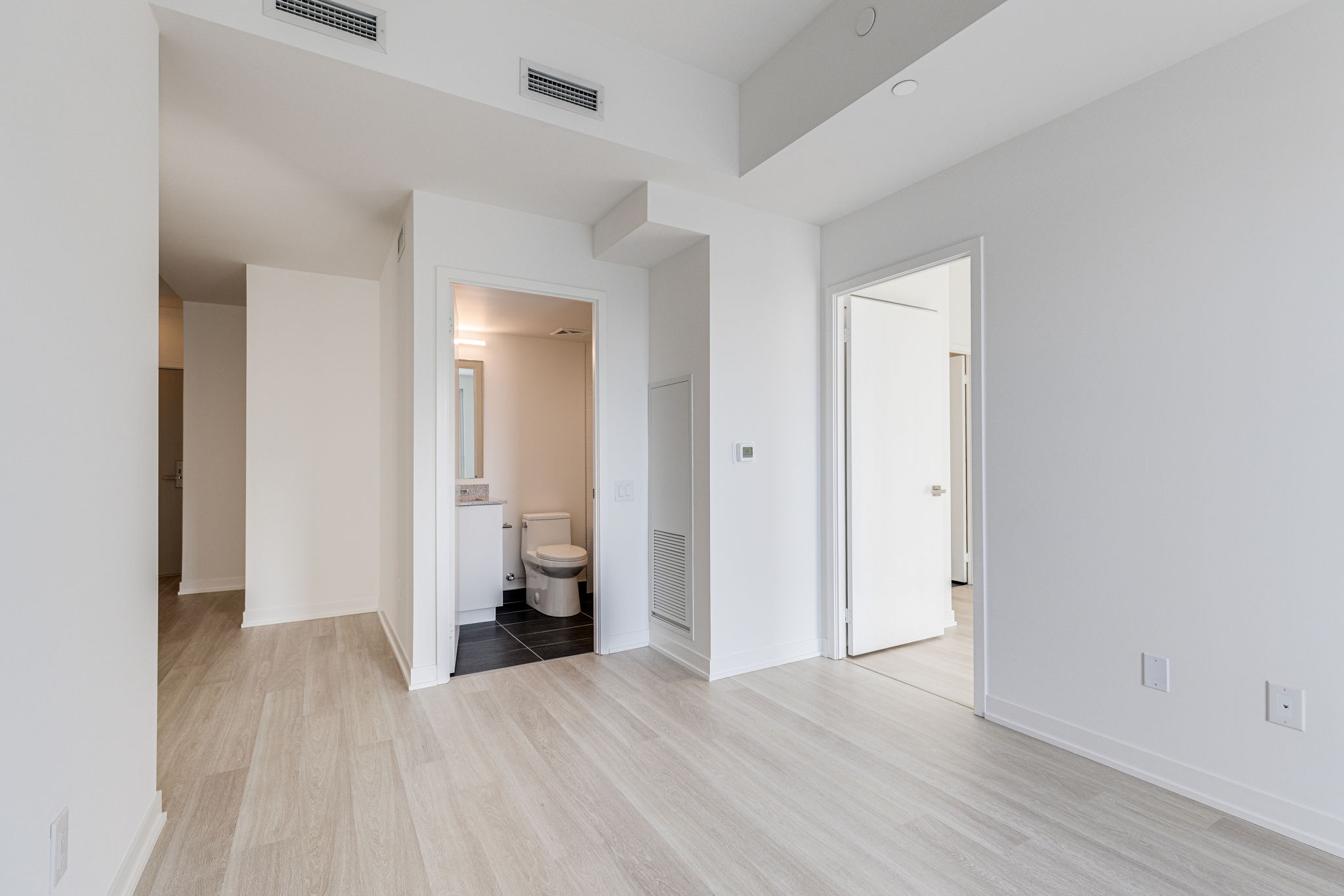 Toronto property showcase — delivered property photograph 10