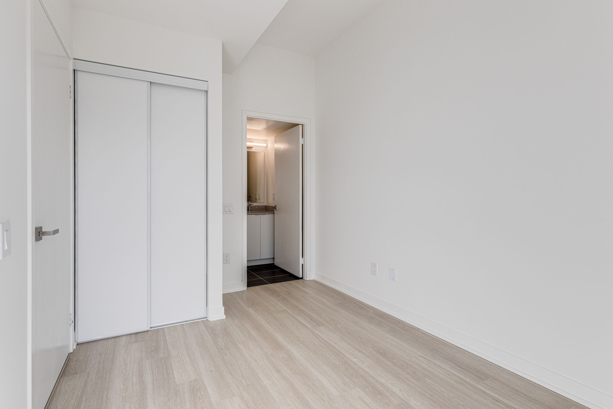 Toronto property showcase — delivered property photograph 12