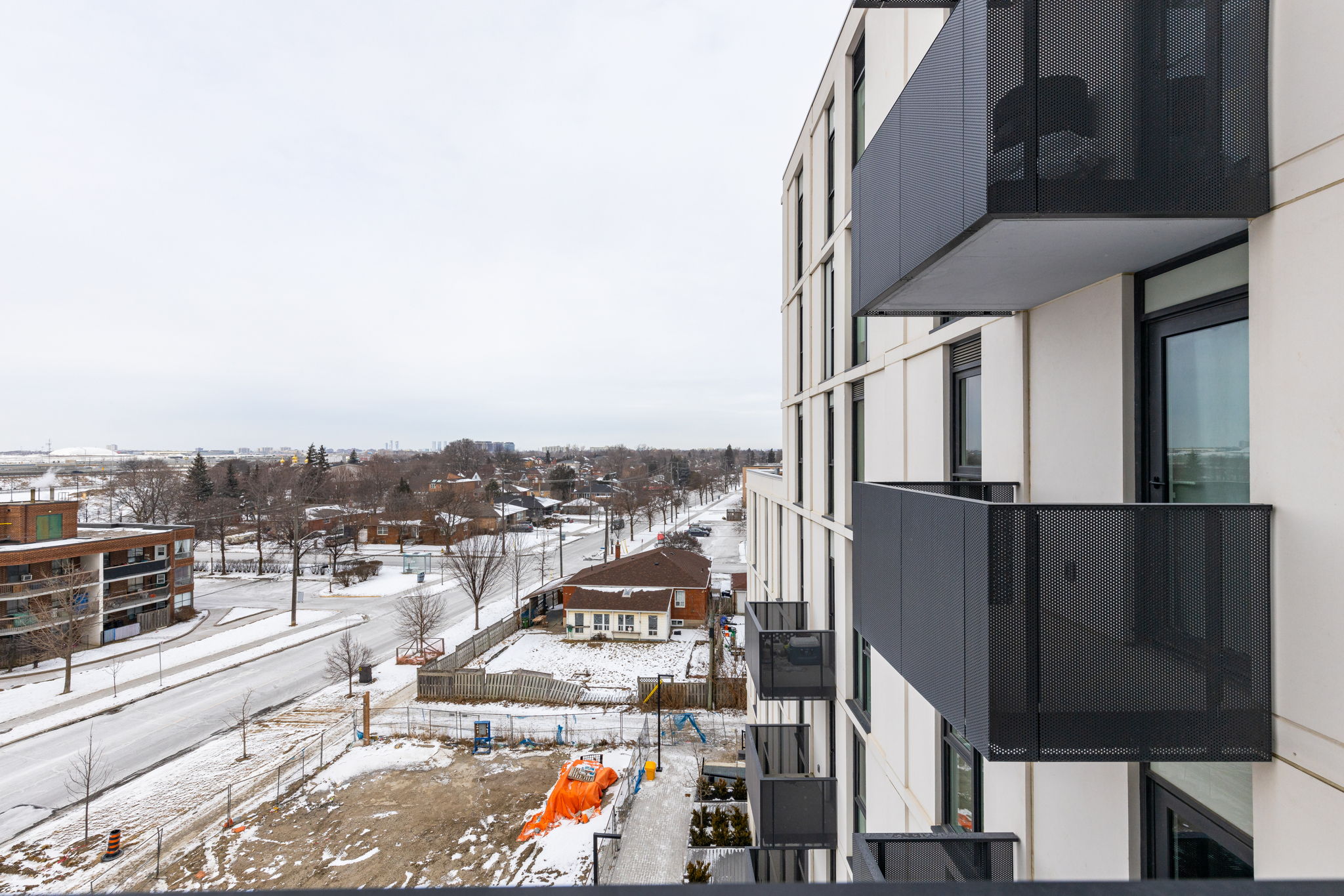 Toronto property showcase — delivered property photograph 18