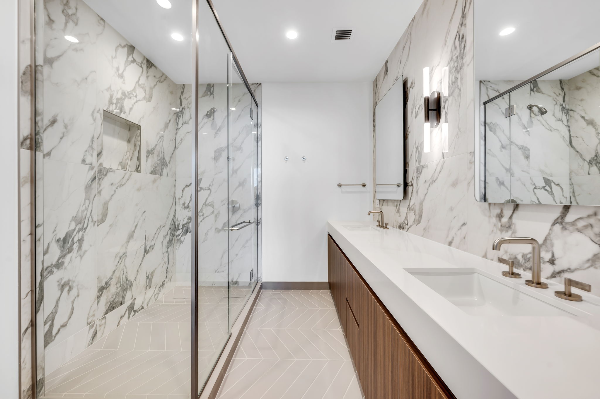 Guest Suite Bath