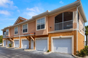 End unit Garage 11.6 X 22