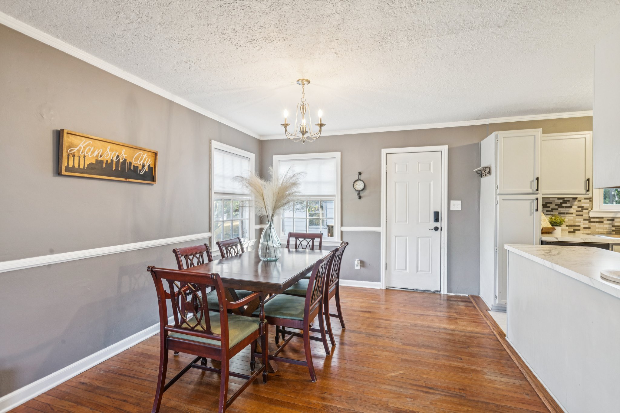 7428 - 5001 Belmeade Rd_015 (2).jpg