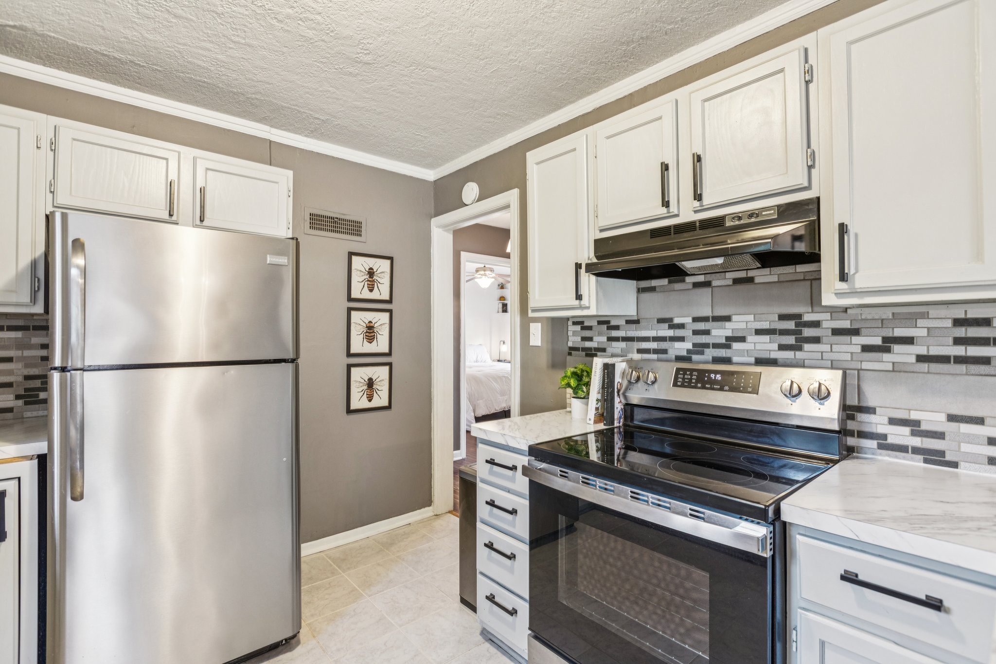 7428 - 5001 Belmeade Rd_017 (2).jpg