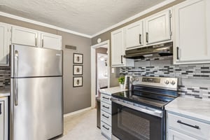 7428 - 5001 Belmeade Rd_017 (2).jpg