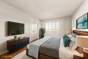 087A6070 virtually staged.jpeg