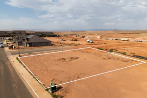  Photo 0