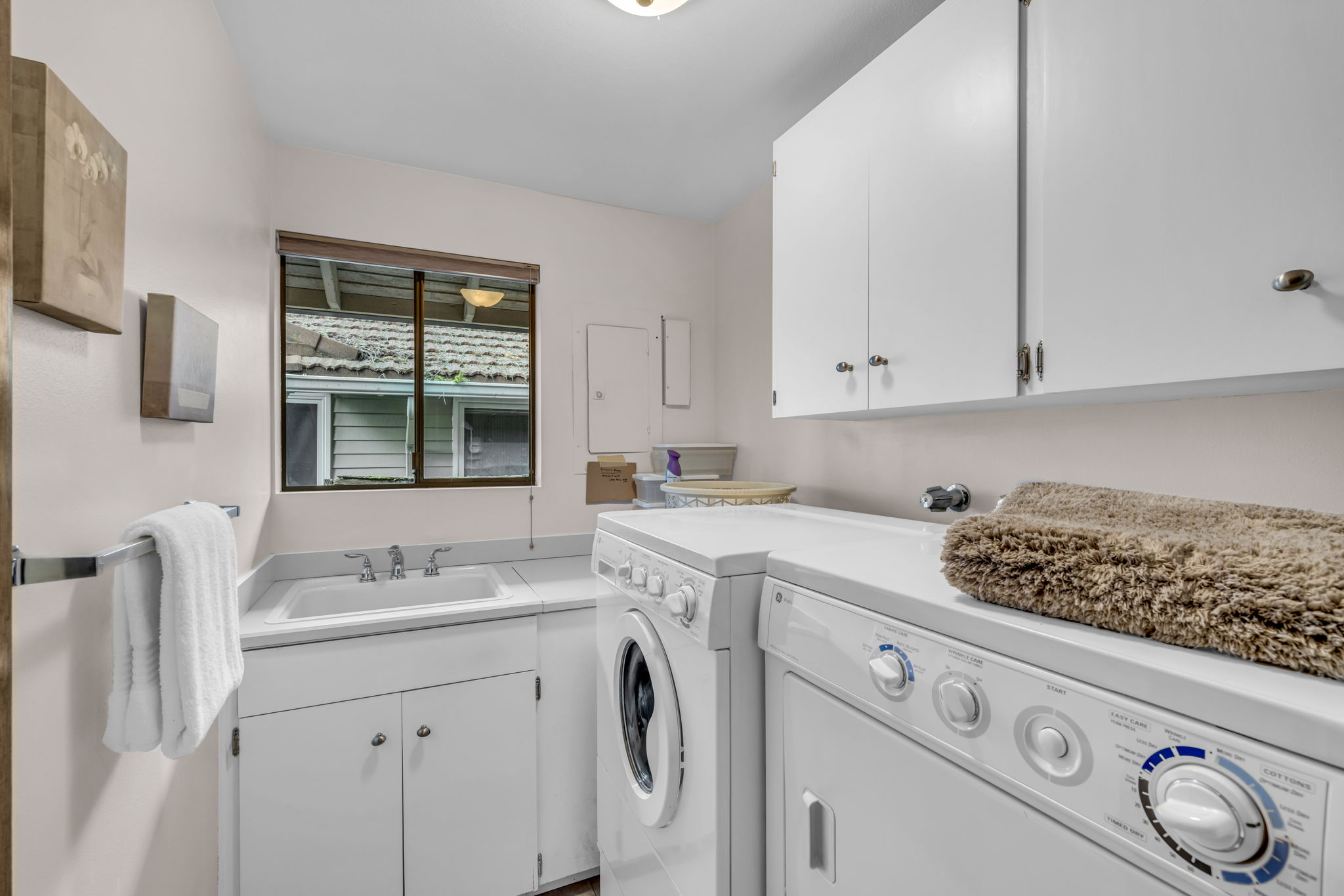 9658 51st Ave S, Seattle, WA 98118, US Photo 34