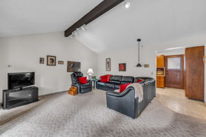 9658 51st Ave S, Seattle, WA 98118, US Photo 42