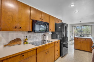 9658 51st Ave S, Seattle, WA 98118, US Photo 47