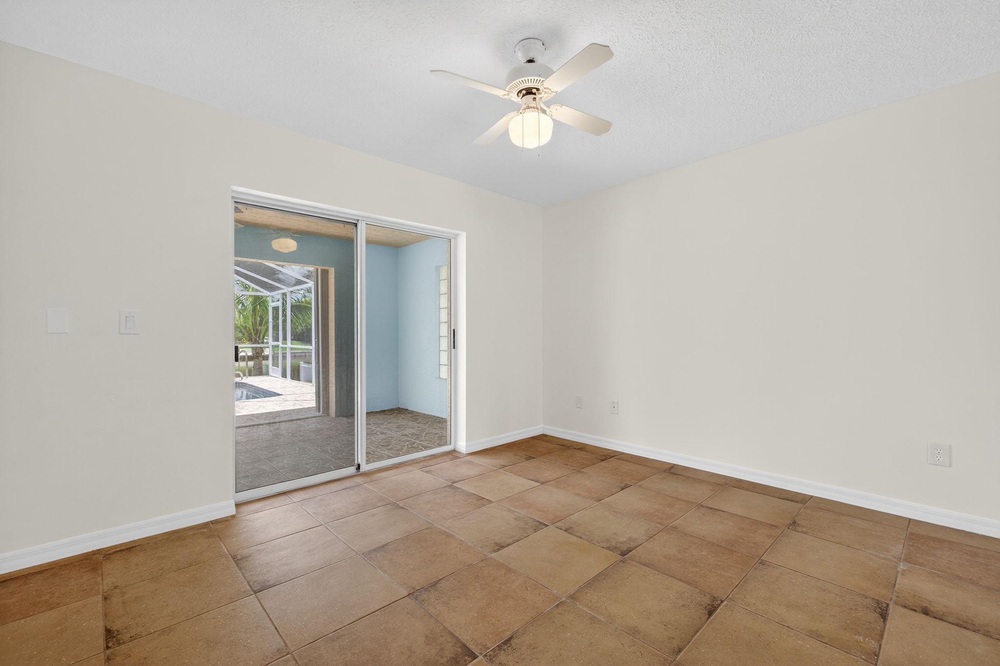 Guest Bedroom 2 - 1 of 2