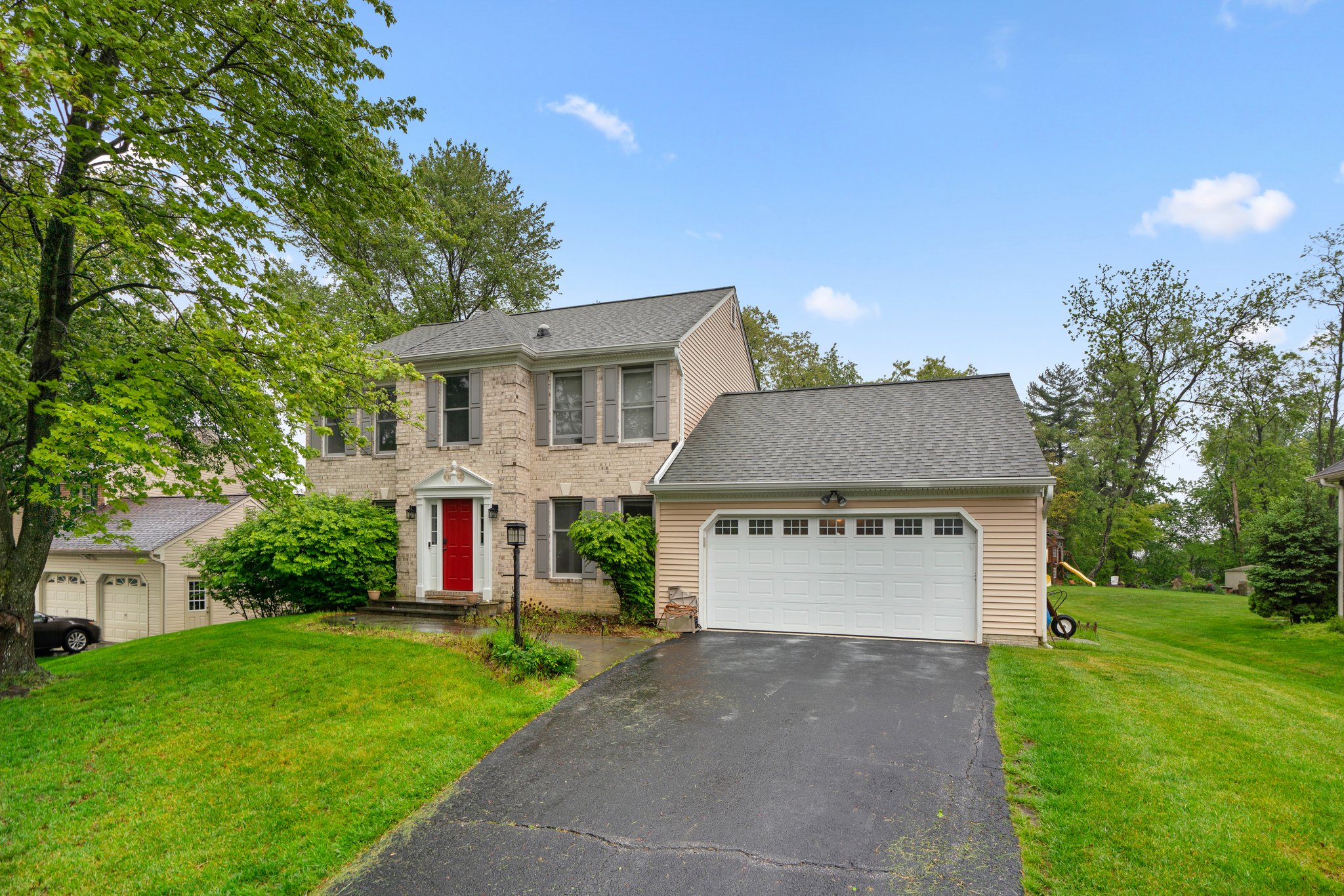 02. Front exterior.jpg