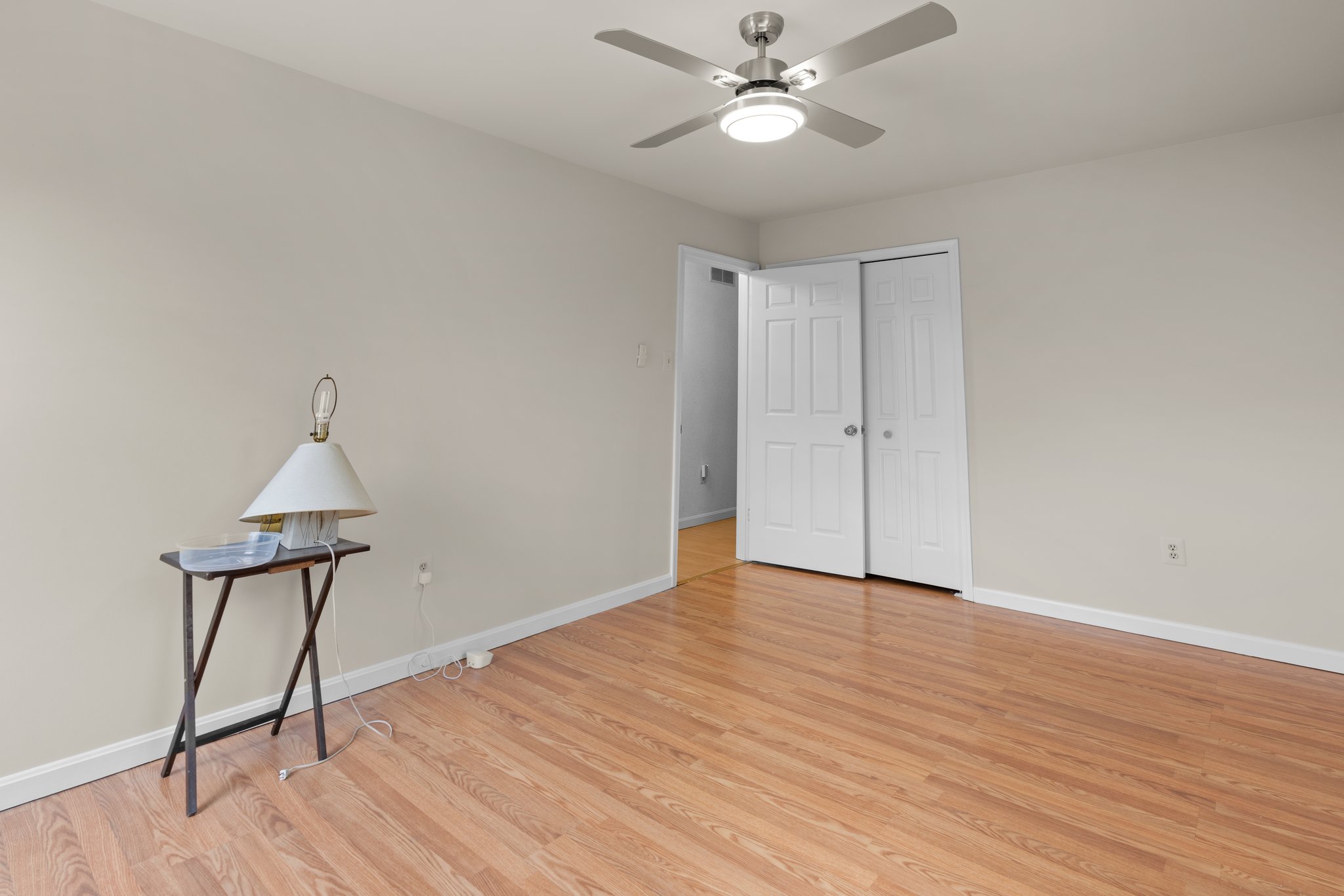 24. Upper bedroom.jpg