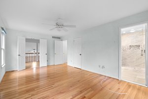 29. Upper bedroom.jpg