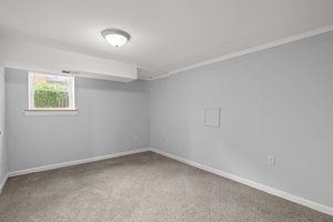 41. Lower bedroom.jpg