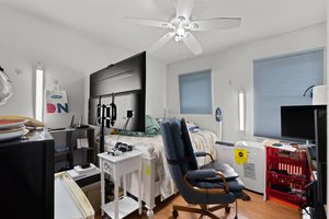 21. Upper bedroom.jpg