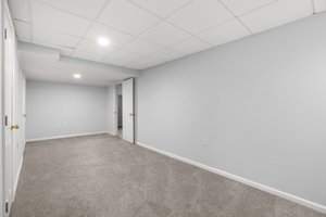 38. Sitting room.jpg