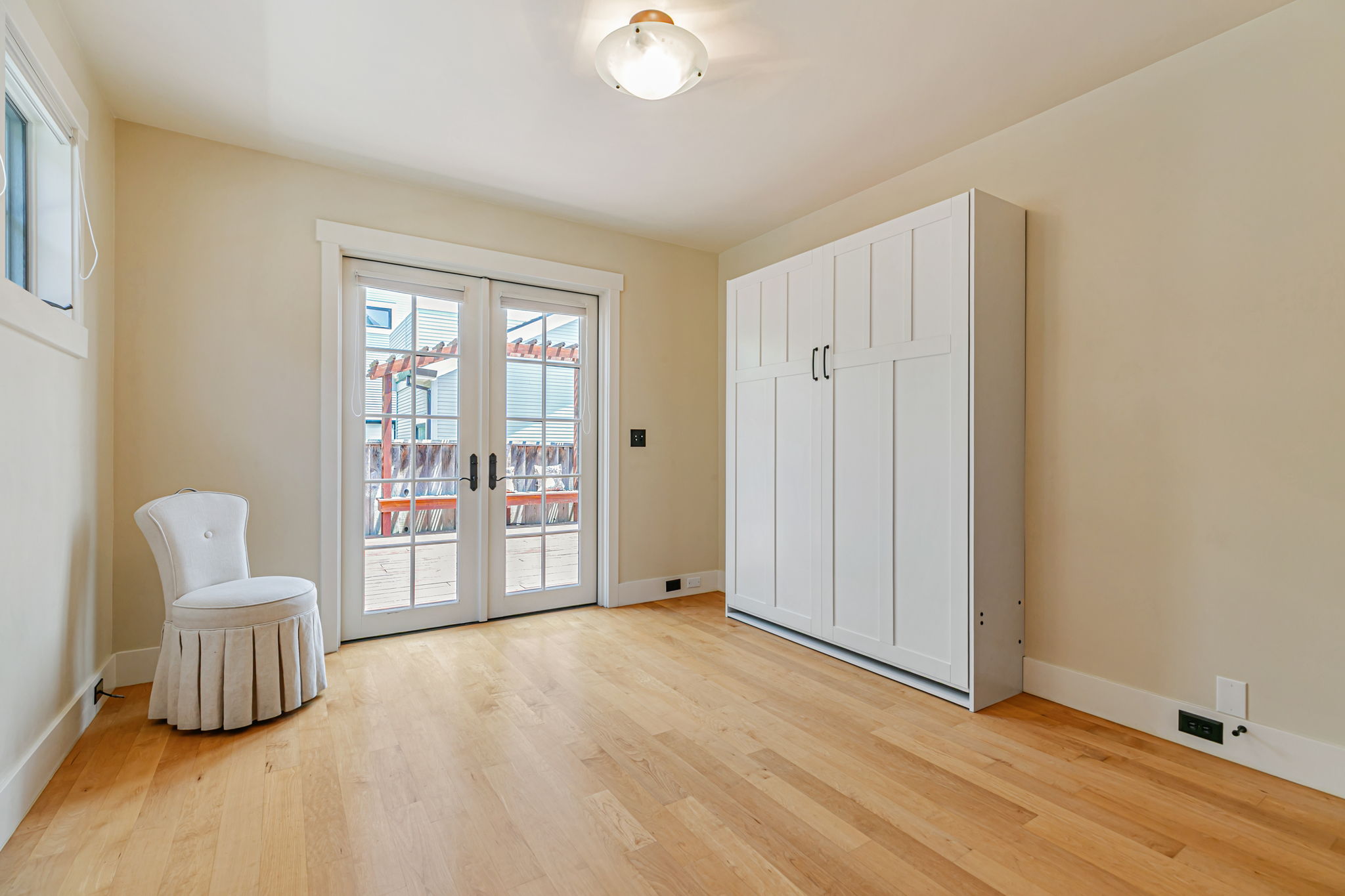 034_5005 Emerald St