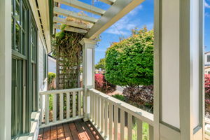 053_5005 Emerald St