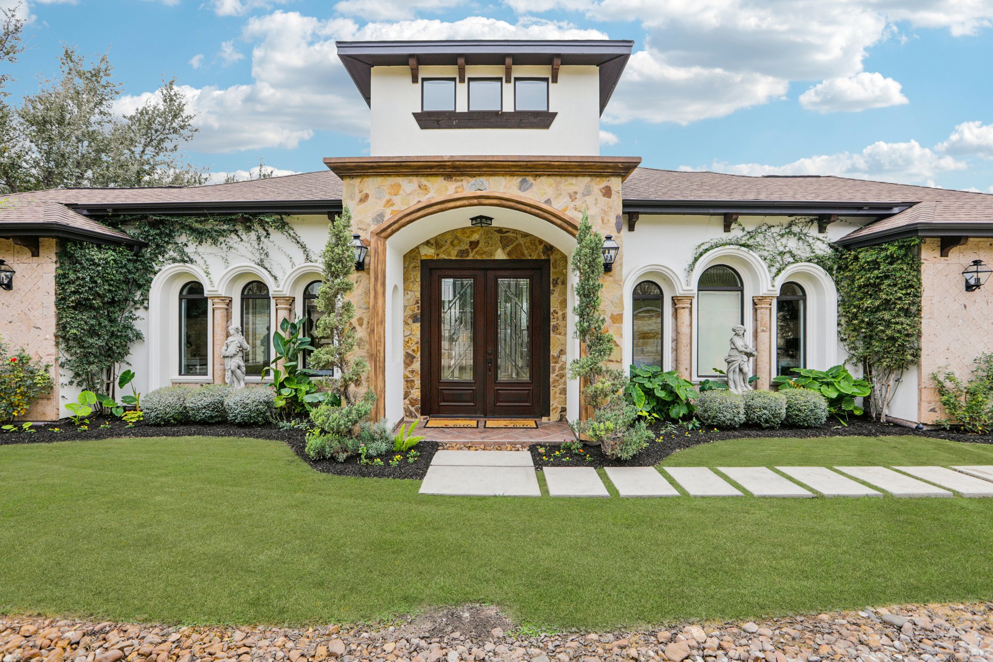 McIntyre Cir-L1512-008.jpg