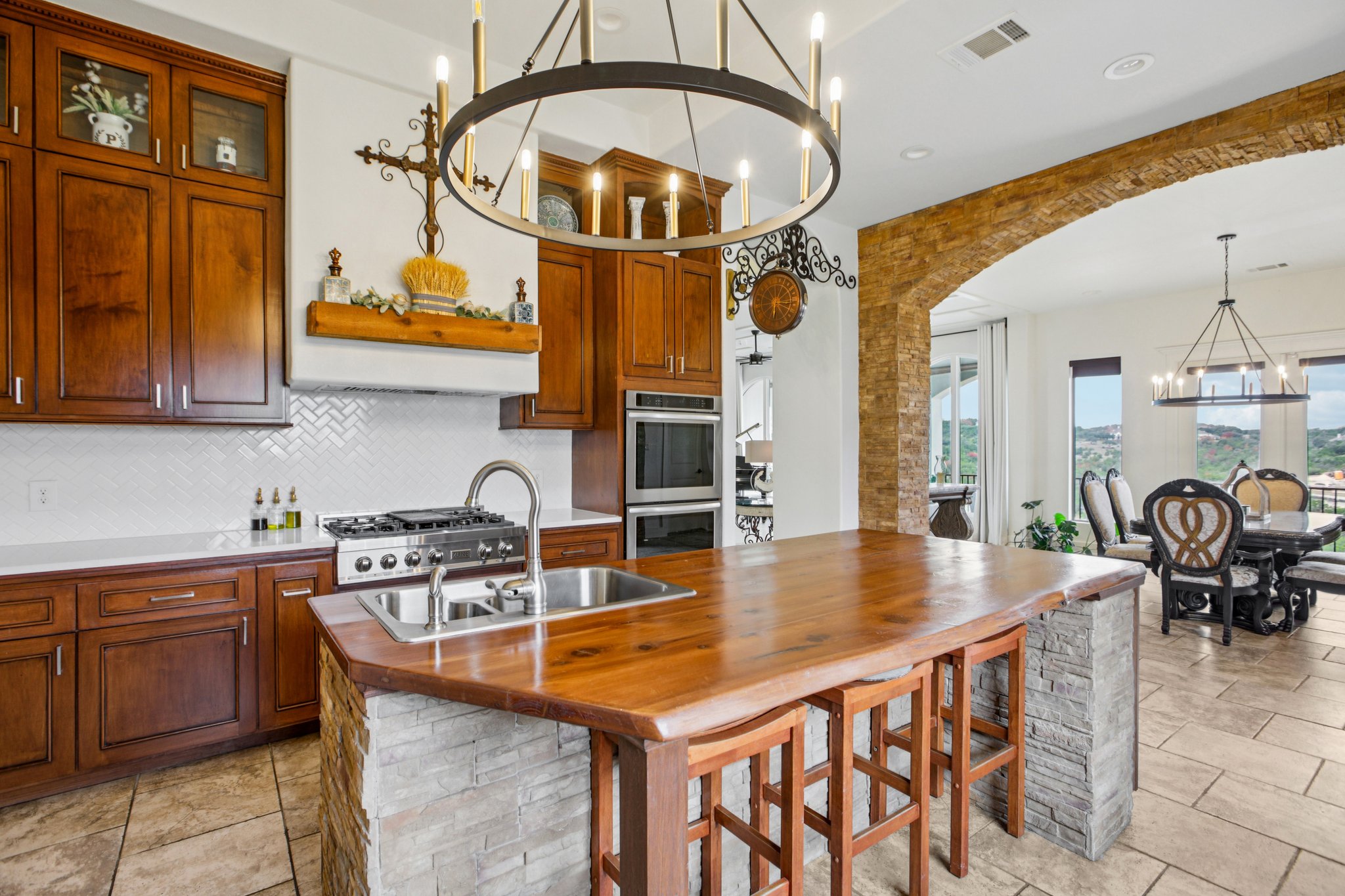 McIntyre Cir-L1512-024.jpg
