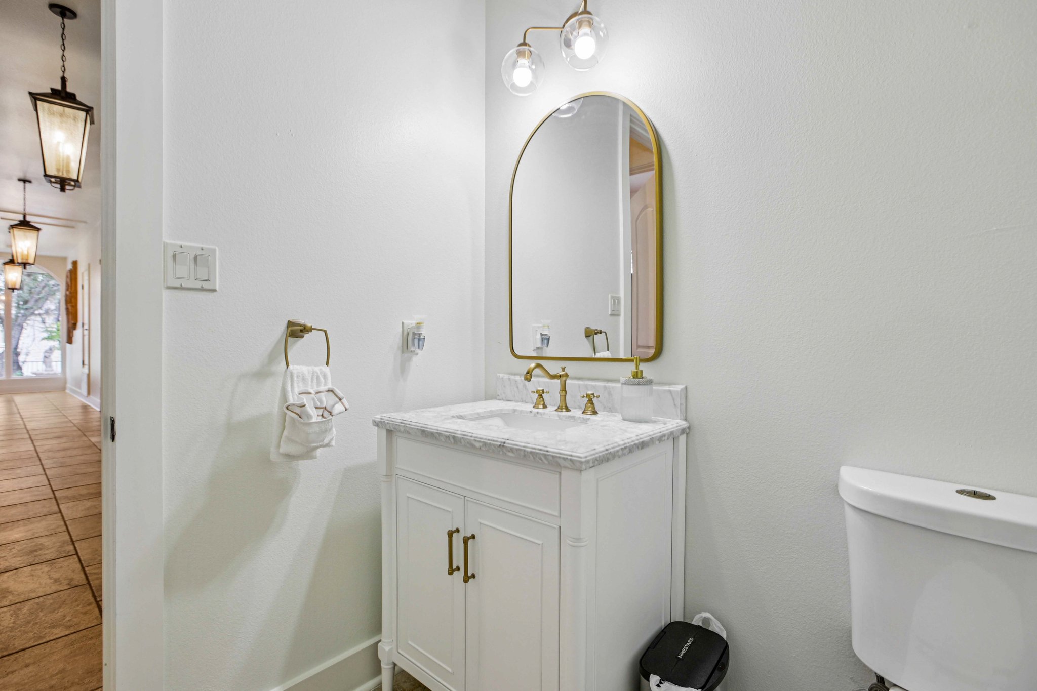 McIntyre Cir-L1512-043.jpg