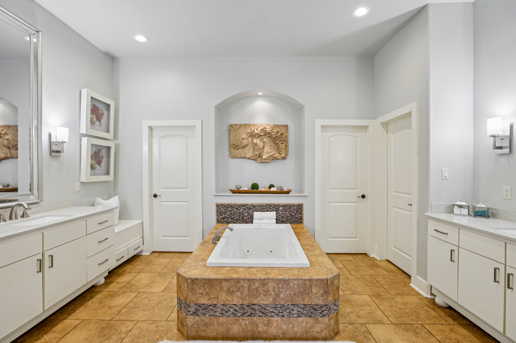 McIntyre Cir-L1512-050.jpg