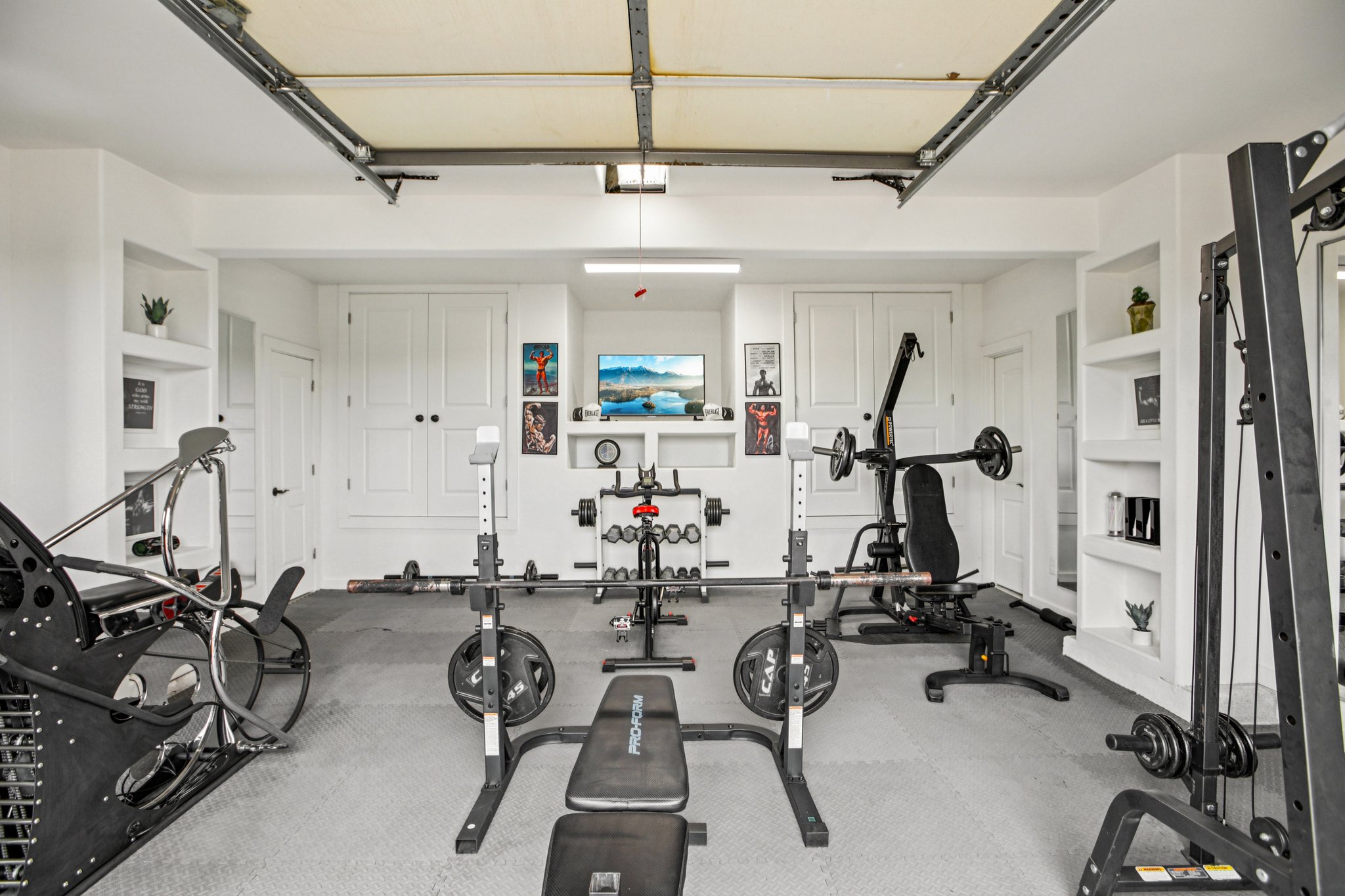 McIntyre Cir-L1512-059.jpg