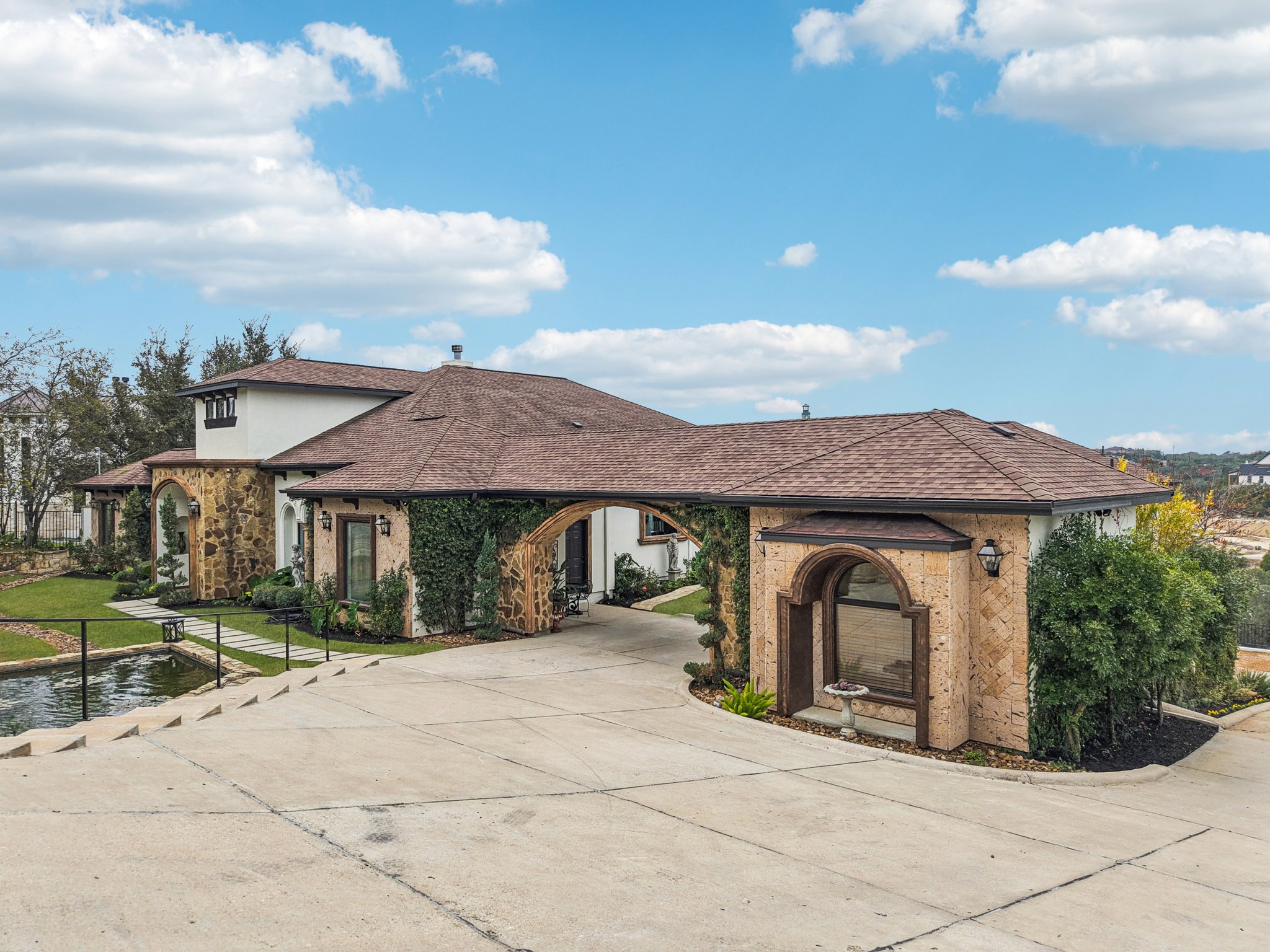 McIntyre Cir-L1512-075.jpg