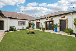 McIntyre Cir-L1512-001.jpg