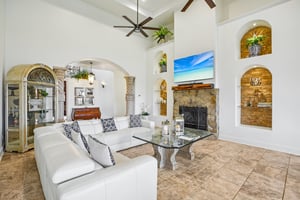 McIntyre Cir-L1512-012.jpg