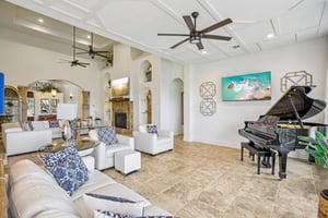 McIntyre Cir-L1512-017.jpg