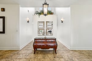 McIntyre Cir-L1512-018.jpg