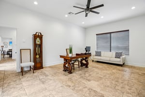 McIntyre Cir-L1512-028.jpg