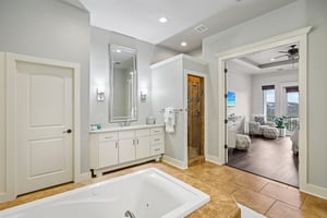 McIntyre Cir-L1512-051.jpg