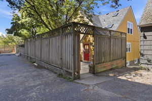  Photo 37
