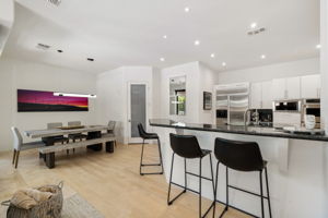 Kitchen/Kitchen Dining Area