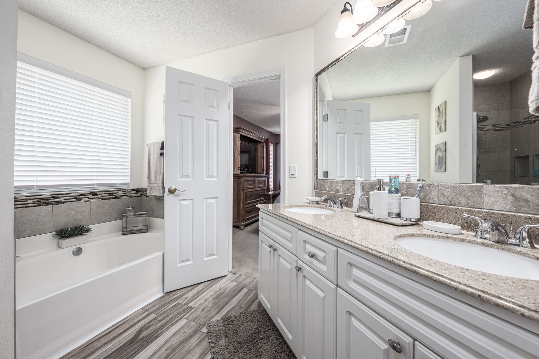5008 Terra Lake Cir-Pcola-32