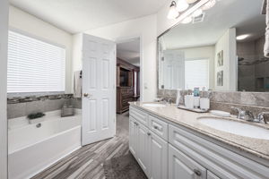 5008 Terra Lake Cir-Pcola-32