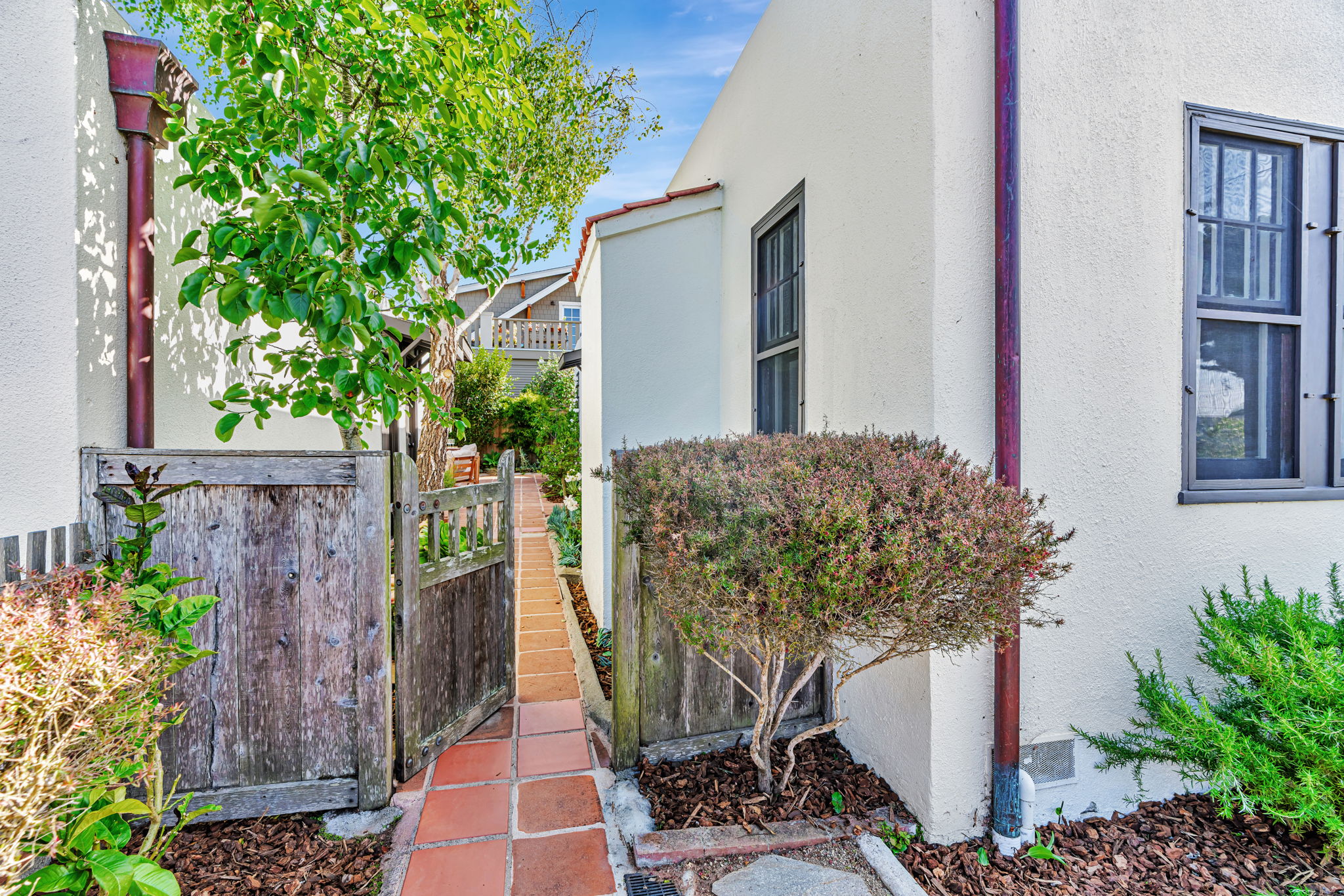 051_501 7th St