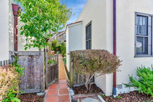 051_501 7th St