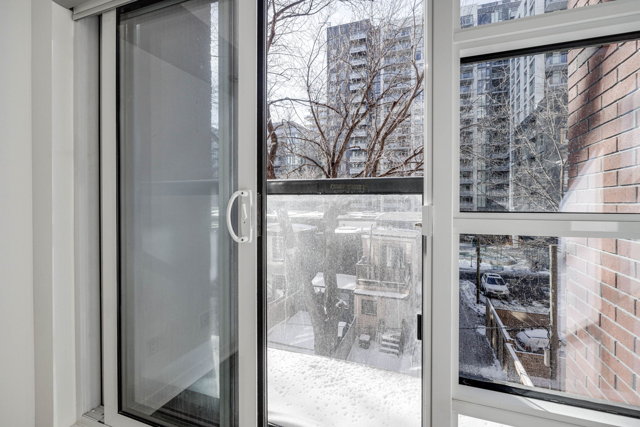 Toronto property showcase — delivered property photograph 17